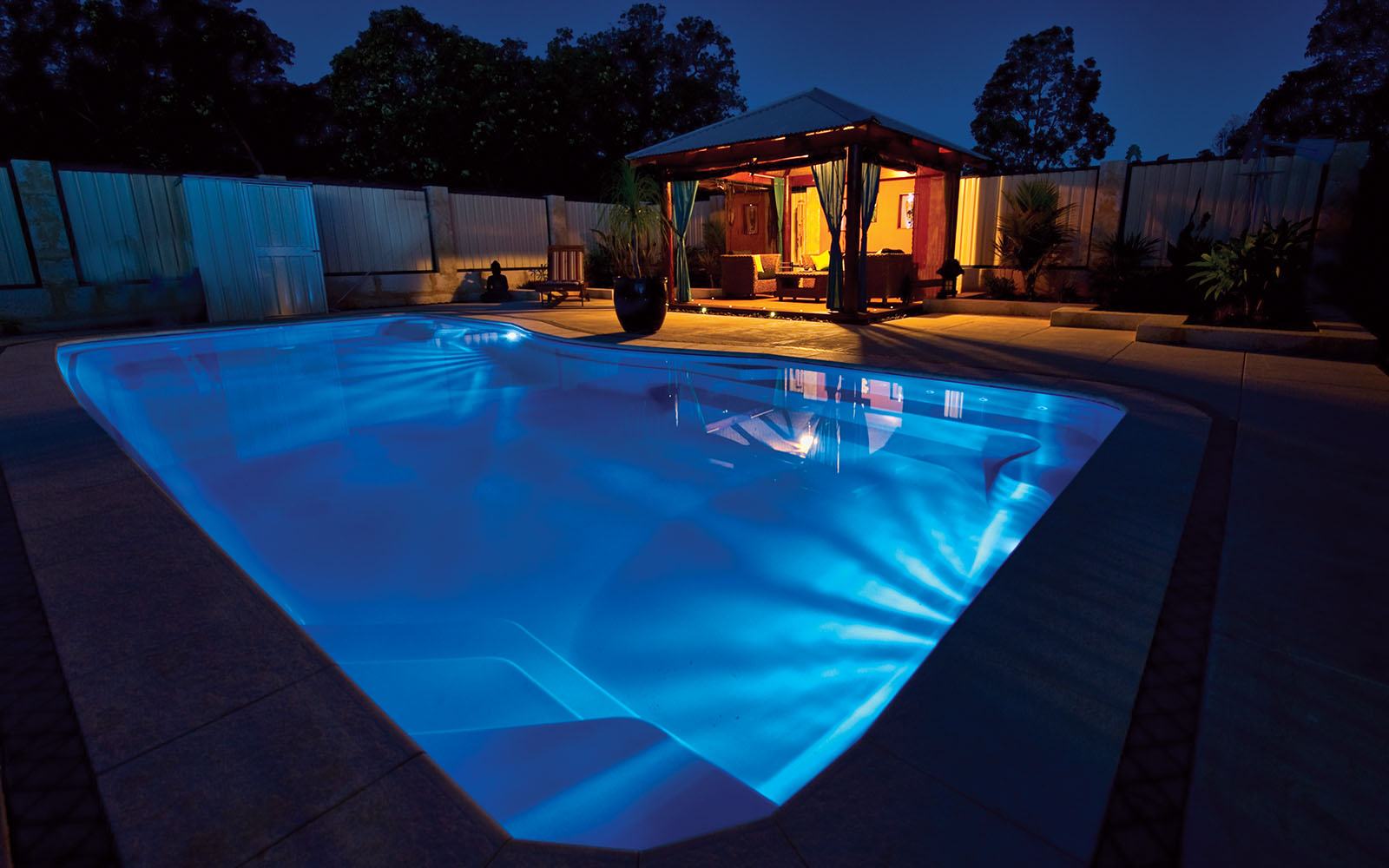 Patios, Outdoor Kitchens & Landscape Features