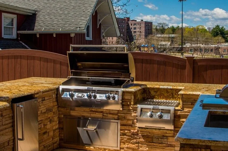 outdoor-kitchens Leisure Pools Westchester offers outdoor kitchens in Peekskill , NY